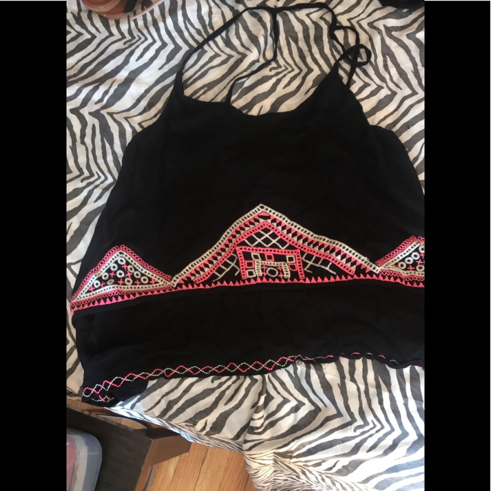 🔴 Summer tank top (3 for $9)